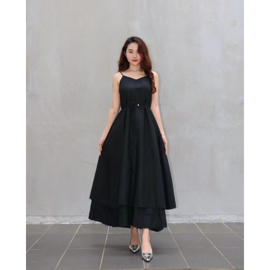 Lady In A Rose Pendant Dress Lady In A Rose Pendant Dress