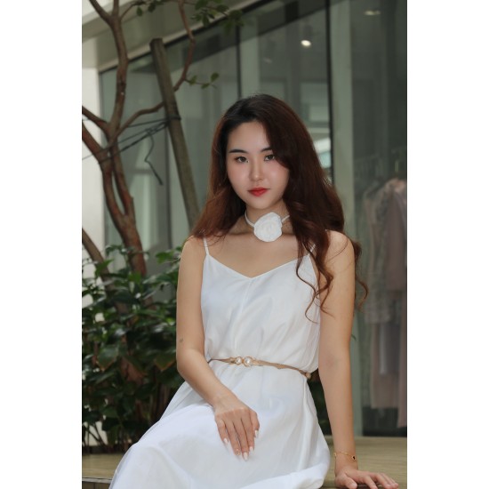 Lady In A Rose Pendant Dress Lady In A Rose Pendant Dress